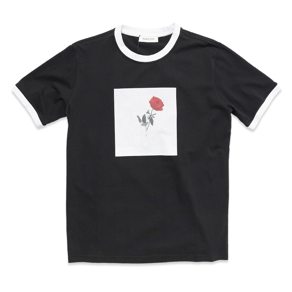 ROSE PRINT T-SHIRT BLACK W/WHITE ROSE