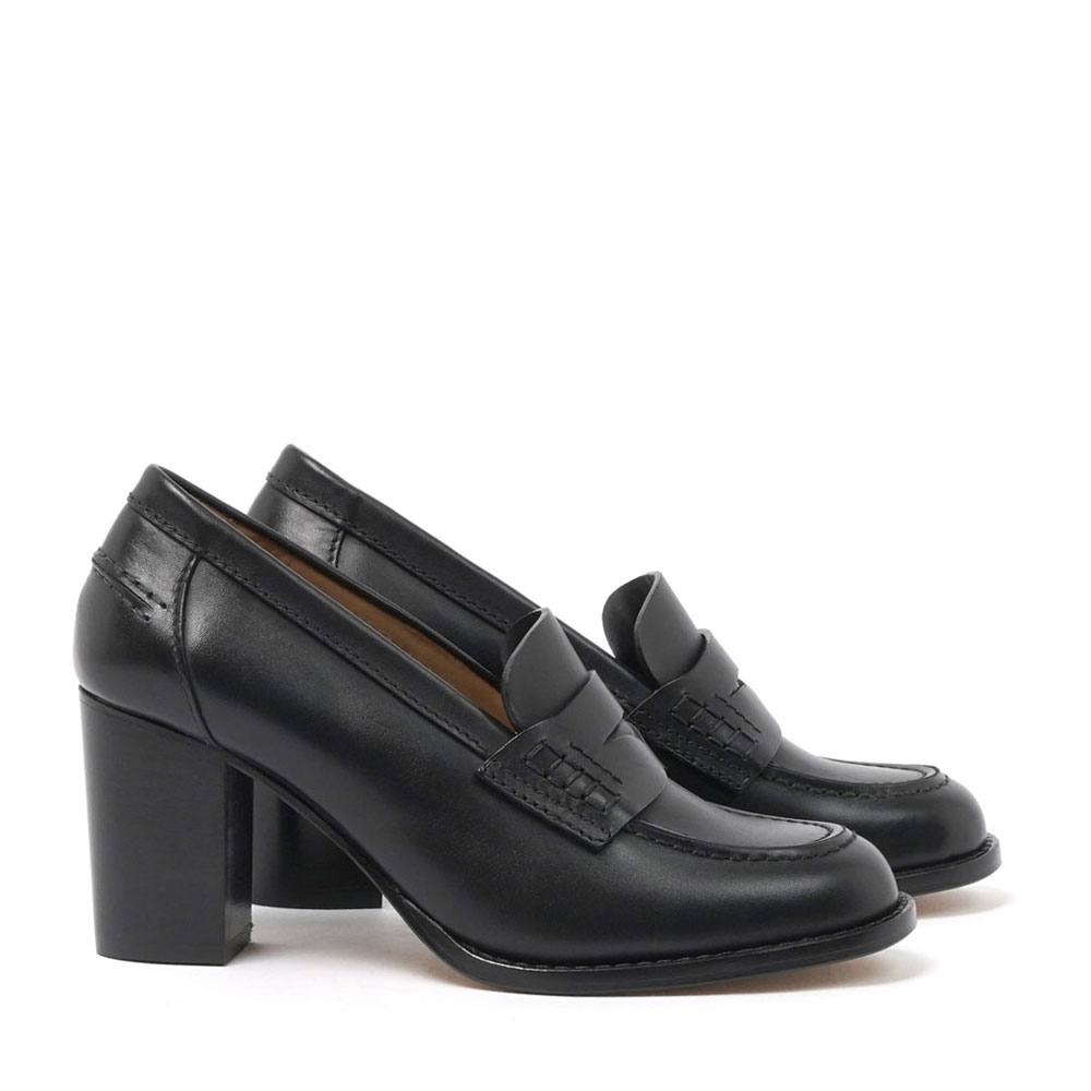 LES MOCASSINS TALONS-CUIR LISSE BRILLANT NOIR