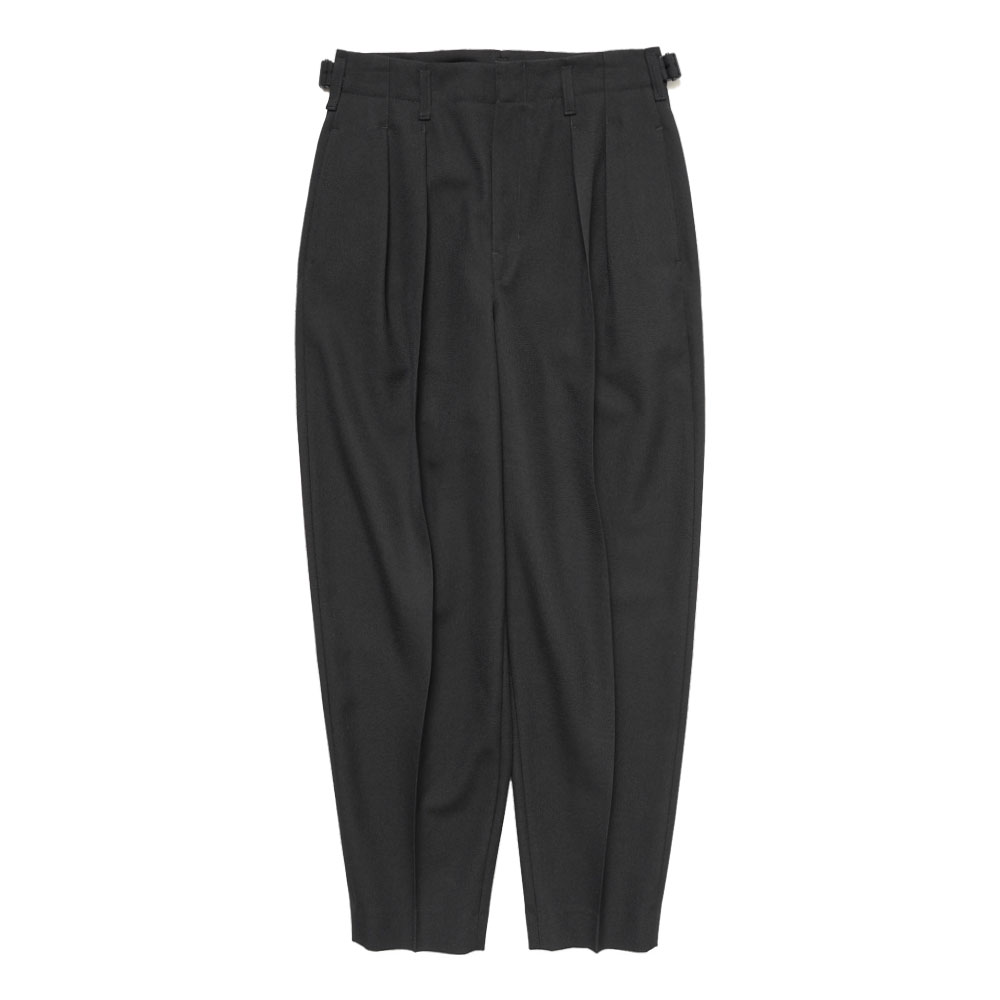 PLEATED TAPERED PANTS BLACK_