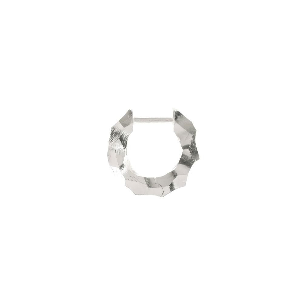 ALMOST EARRING SMALL 101642 CARVED SILVER (SINGLE)