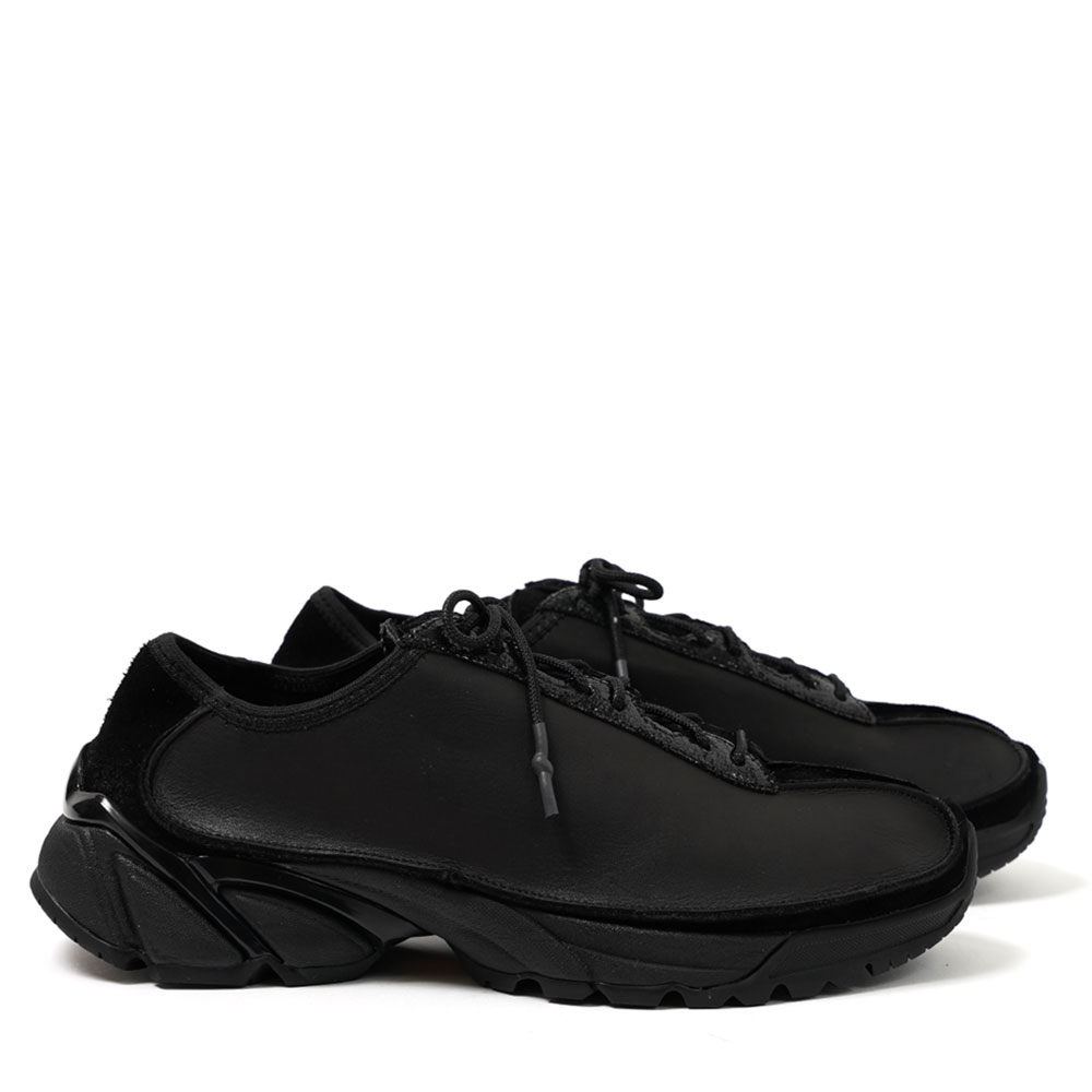 KLOVE BLACK LEATHER